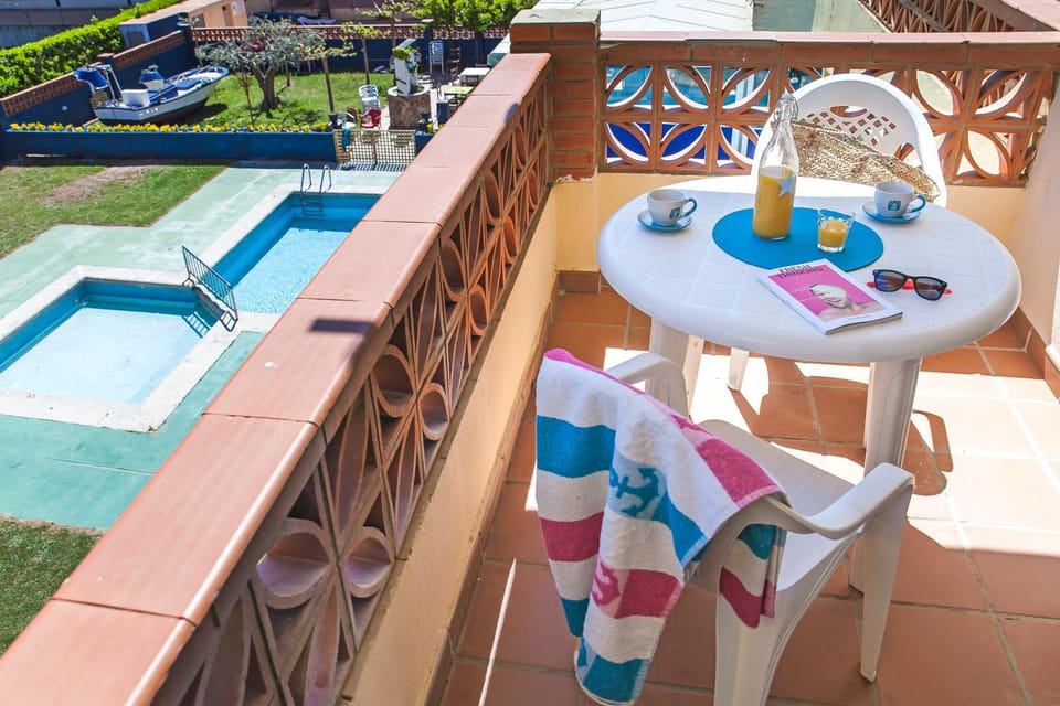 Balcony/Terrace, Pool view