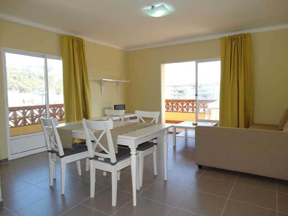 Balcony/Terrace, Dining area