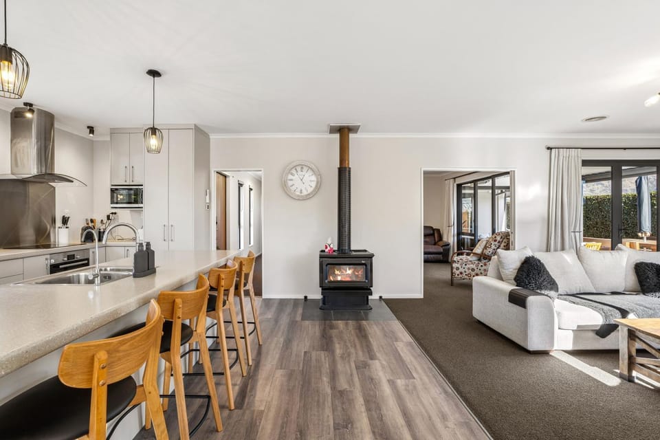 Seating area, fireplace, oven, stove