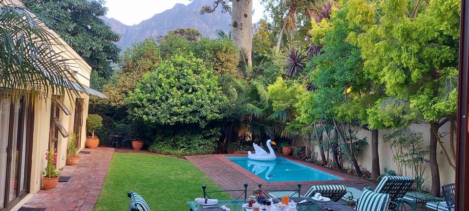 View (from property/room), Pool view