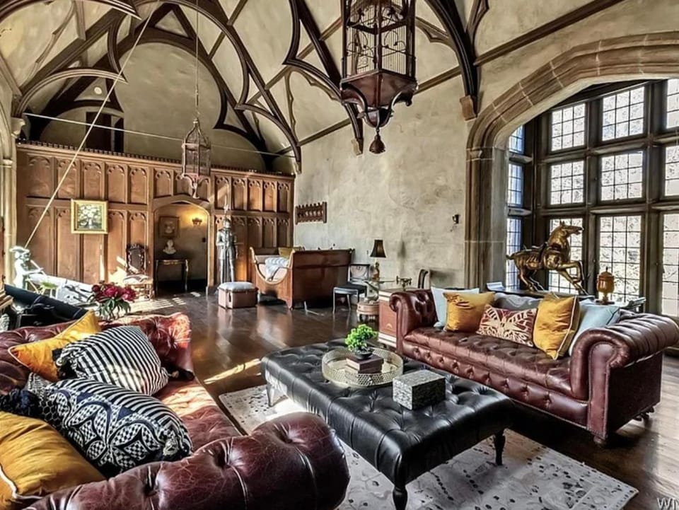 The Mayfair Castle Bed and Breakfast in Buffalo