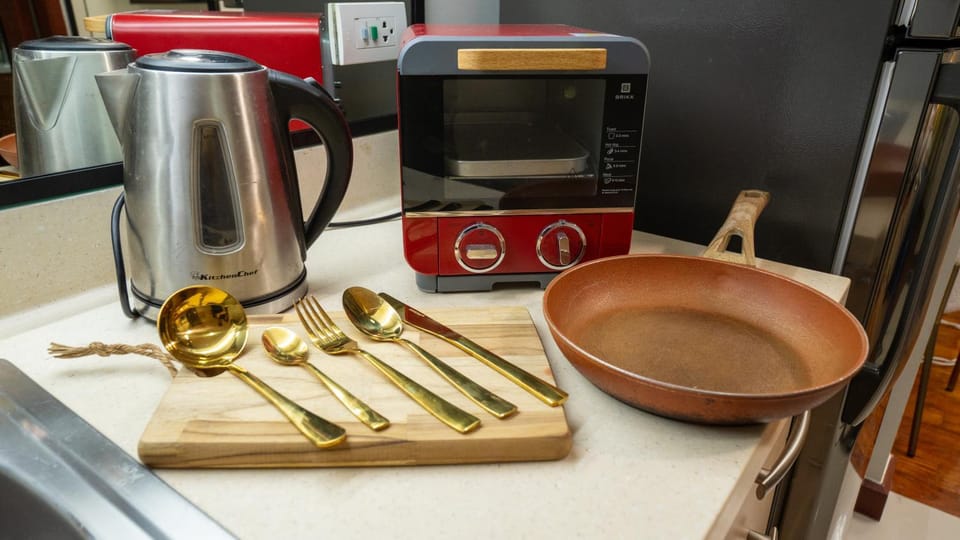 Coffee/tea facilities, Kitchen or kitchenette, toaster
