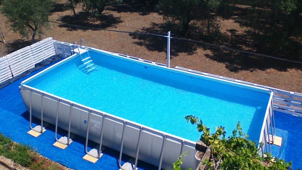 LA PILA masseria salentina con piscina 3 camere con 6 PL si animali domestici Country House in Apulia