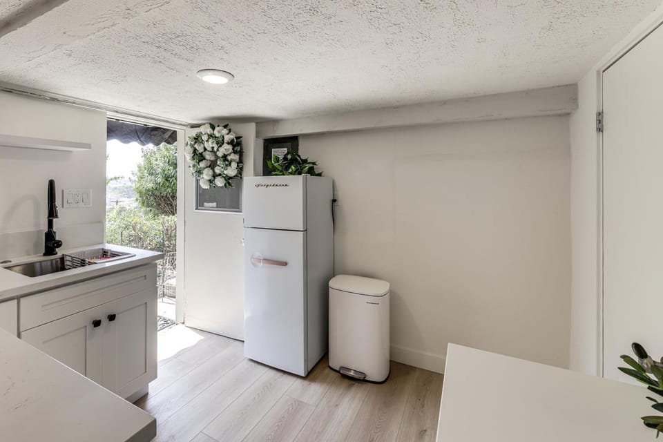 La Mesa Village Apt: Private Patio, Near Comic-Con Apartment in La Mesa