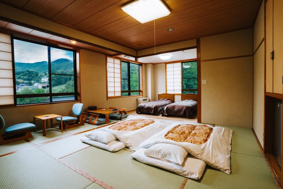 Bed, Photo of the whole room, Bedroom, Mountain view