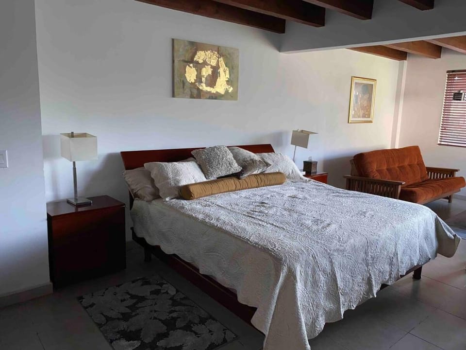 Photo of the whole room, Bedroom