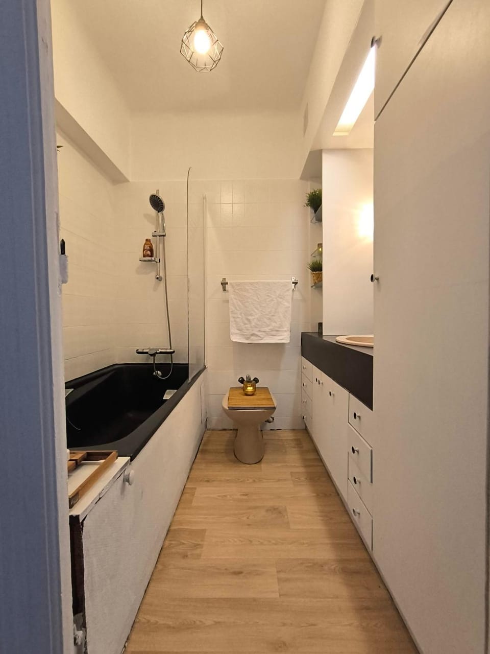 Bathroom, Bath