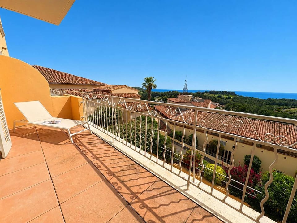 Appartement vue mer, 4 pers. - FR-1-845-31 Apartment in La Cadière-d'Azur