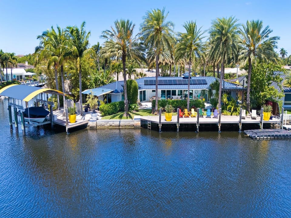 Sapphire House in Wilton Manors