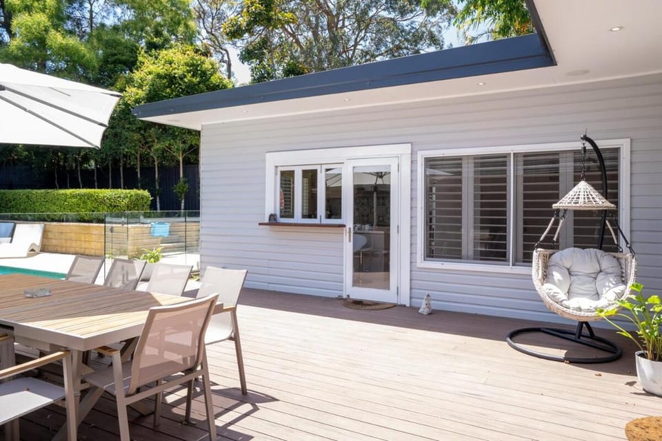 Poolside 3BR Coastal Retreat in Avalon Beach House in Pittwater Council