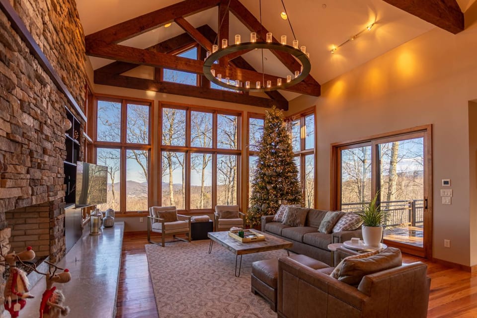 Horizons Edge House in Brushy Fork