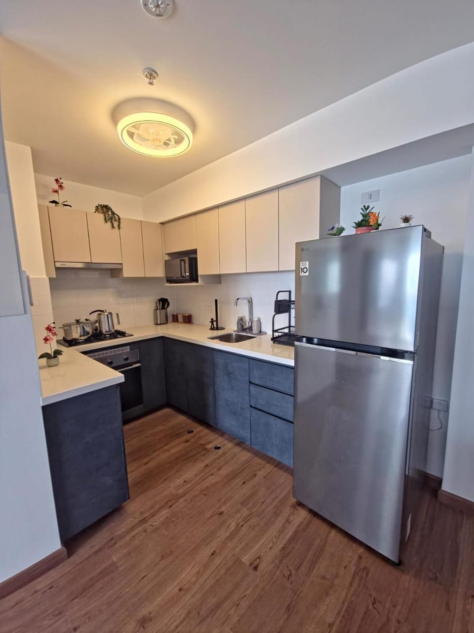 Kitchen or kitchenette, oven, stove