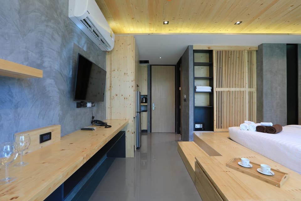 TV and multimedia, Living room, safe, wardrobe