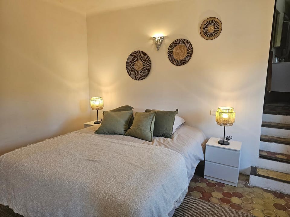 Petit appartement dans le village Apartment in Provence-Alpes-Côte d'Azur