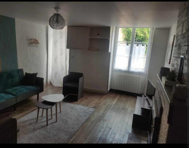 Le Gencéen Apartment in Nouvelle-Aquitaine