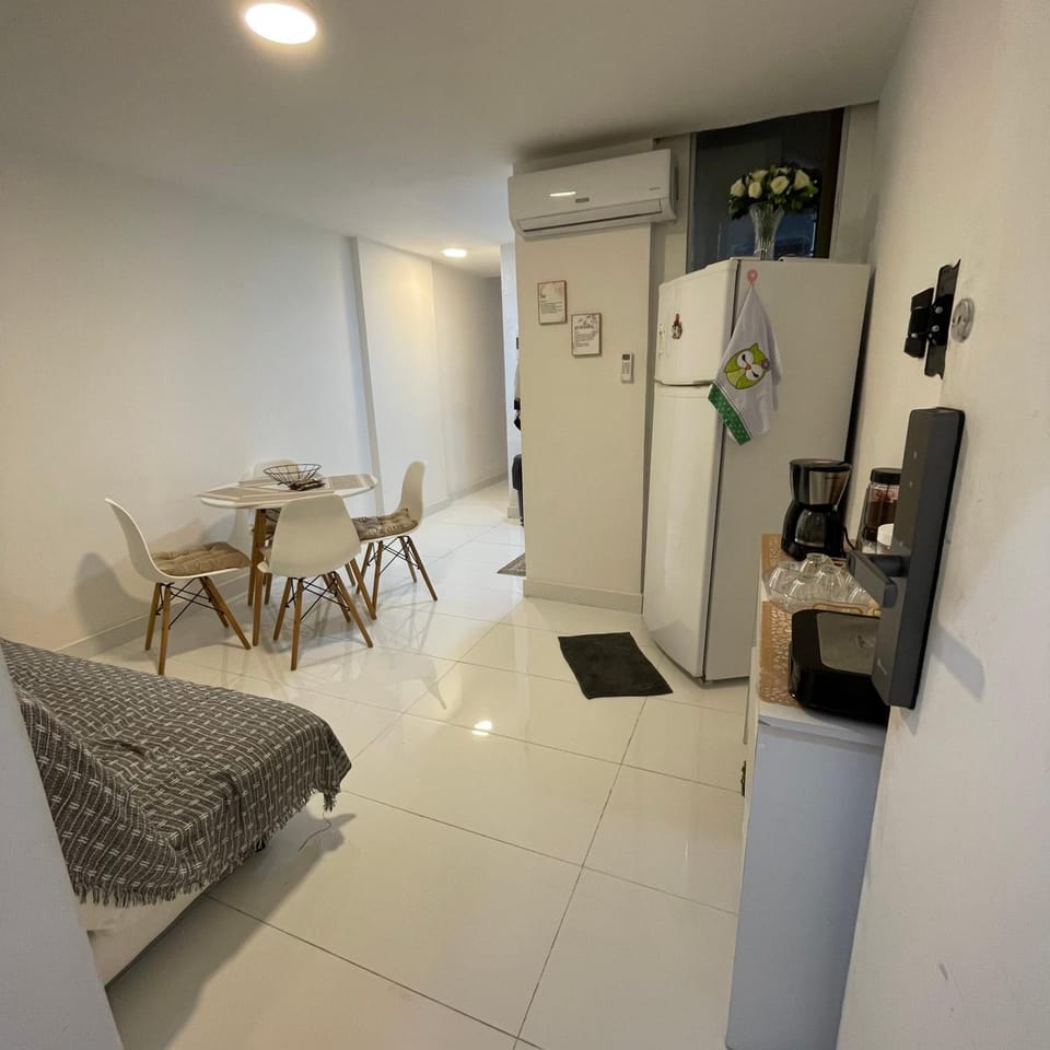 Apartamento a 1 minuto da praia de Copacabana Apartment in Rio de Janeiro