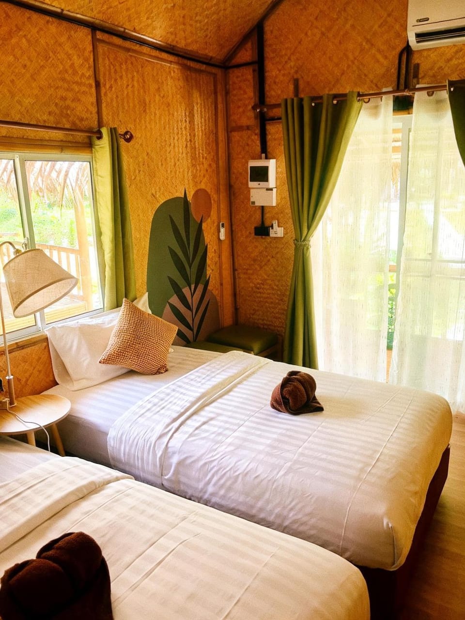Long Beach Bamboo House Vacation rental in Sala Dan
