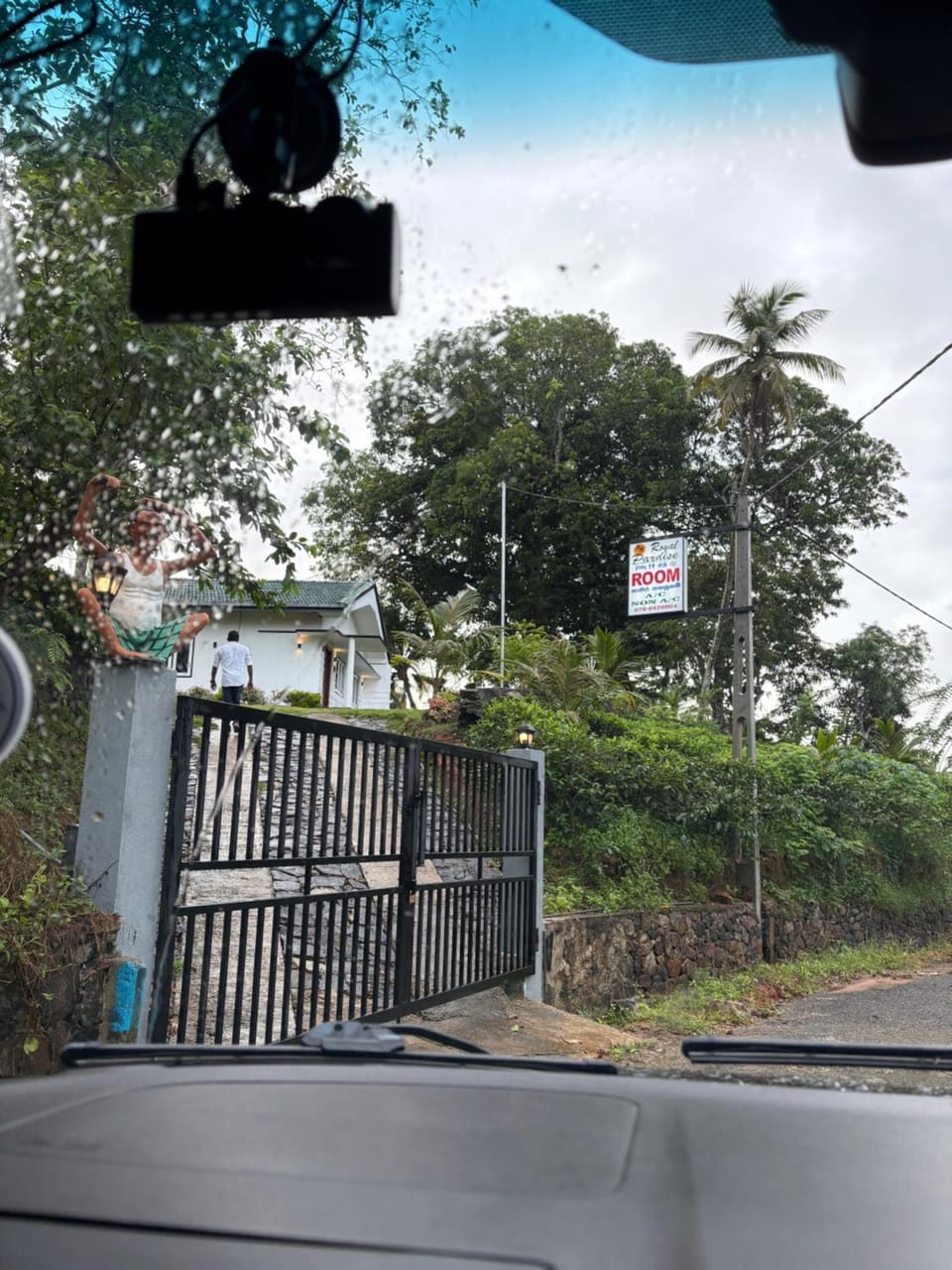 Royal Paradise Villa Bed and Breakfast in Southern Province