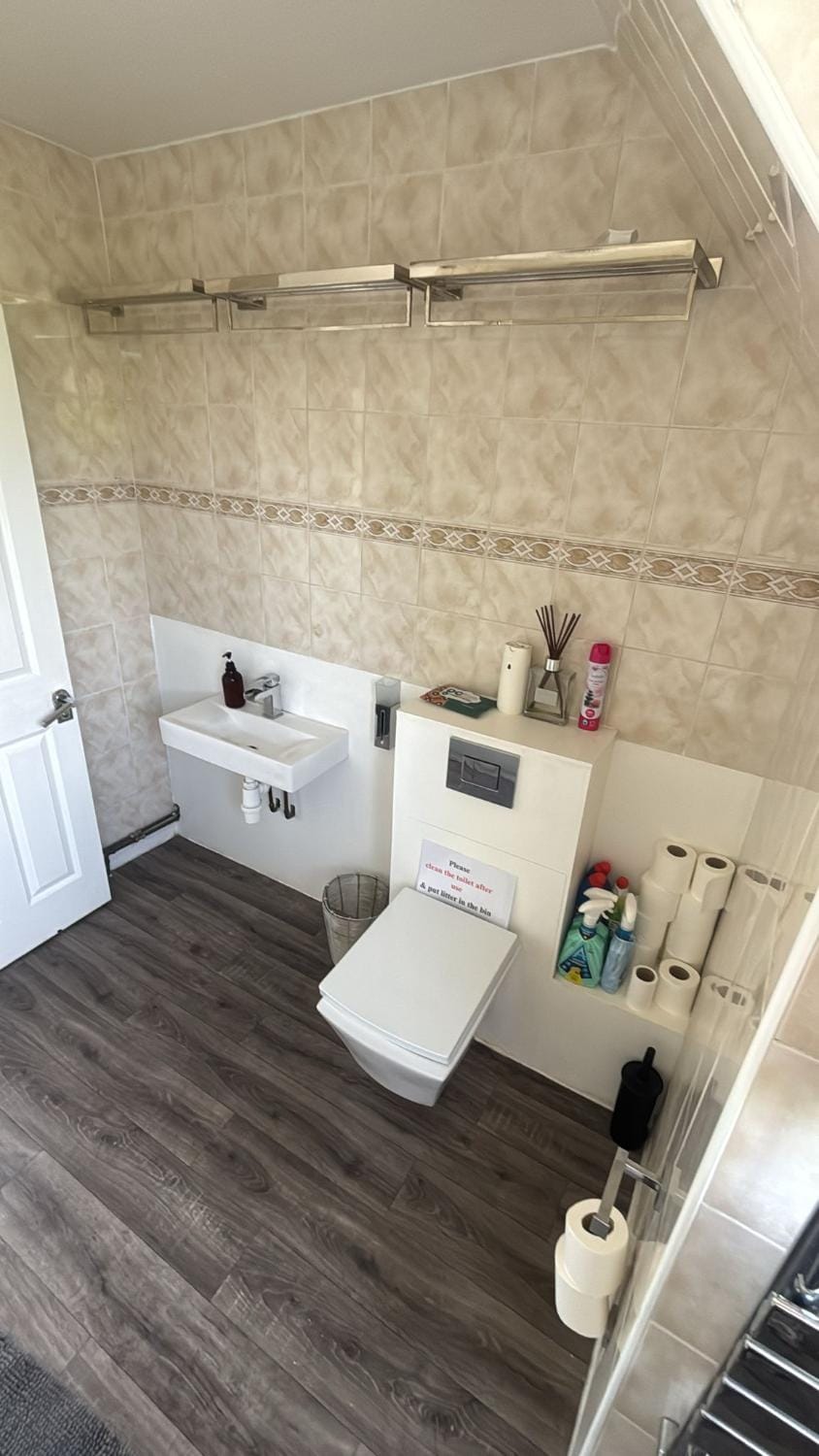 Bathroom, Bath