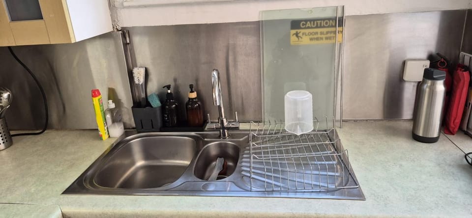 Kitchen or kitchenette, Communal kitchen, kitchen