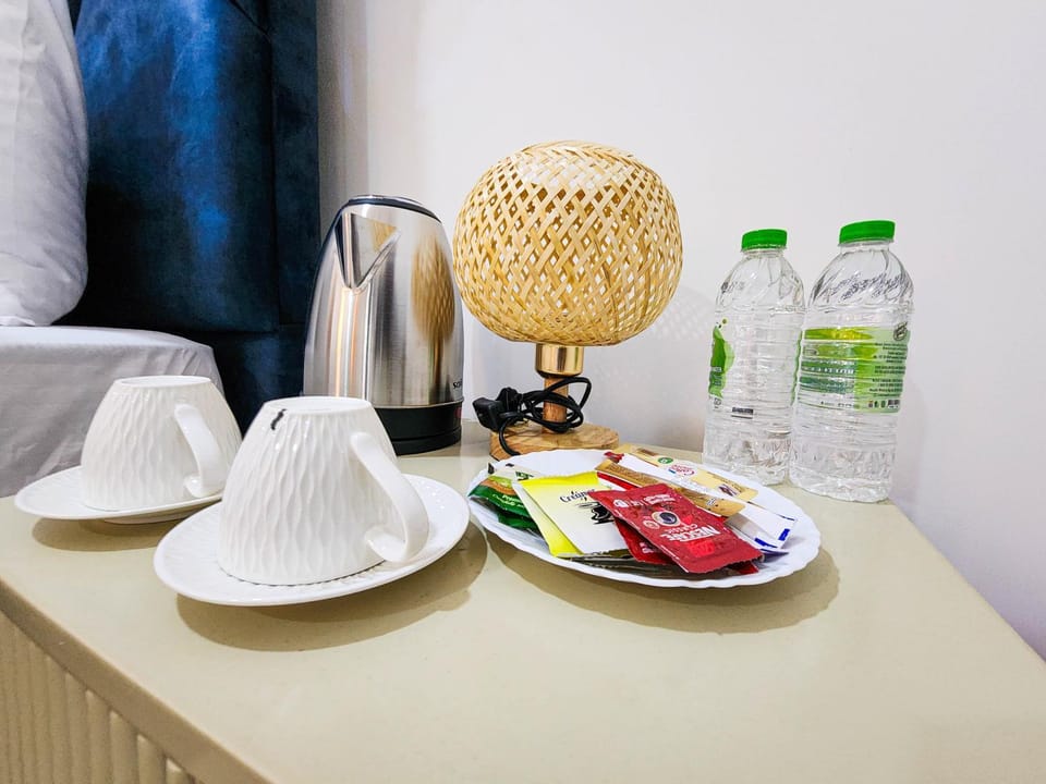 Food, Drinks