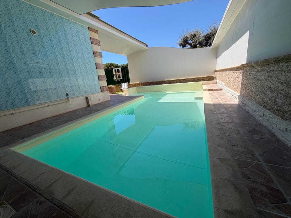 Property building, Swimming pool