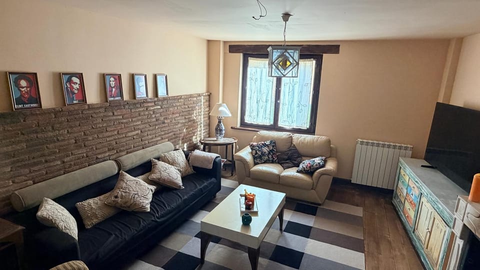 Communal lounge/ TV room, Lounge or bar