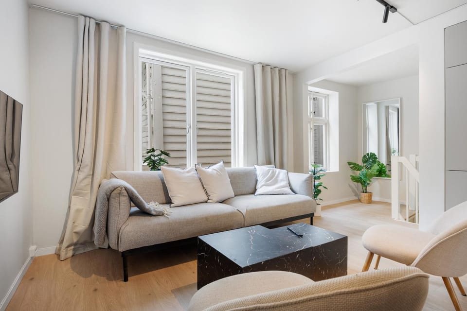 Renovated 2026 - cobblestone streets - Bryggen Apartment in Bergen