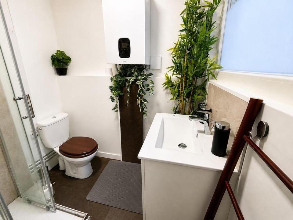 La Suite Calypso Jacuzzi, billard et Terrasse Apartment in Bourgogne-Franche-Comté