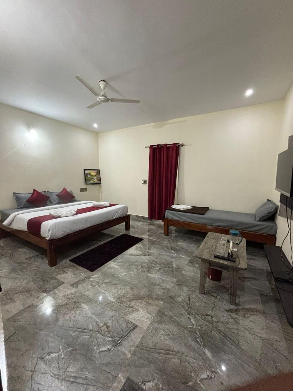 TV and multimedia, Living room, Bedroom