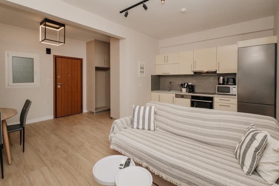 Kitchen or kitchenette, Living room, kitchen