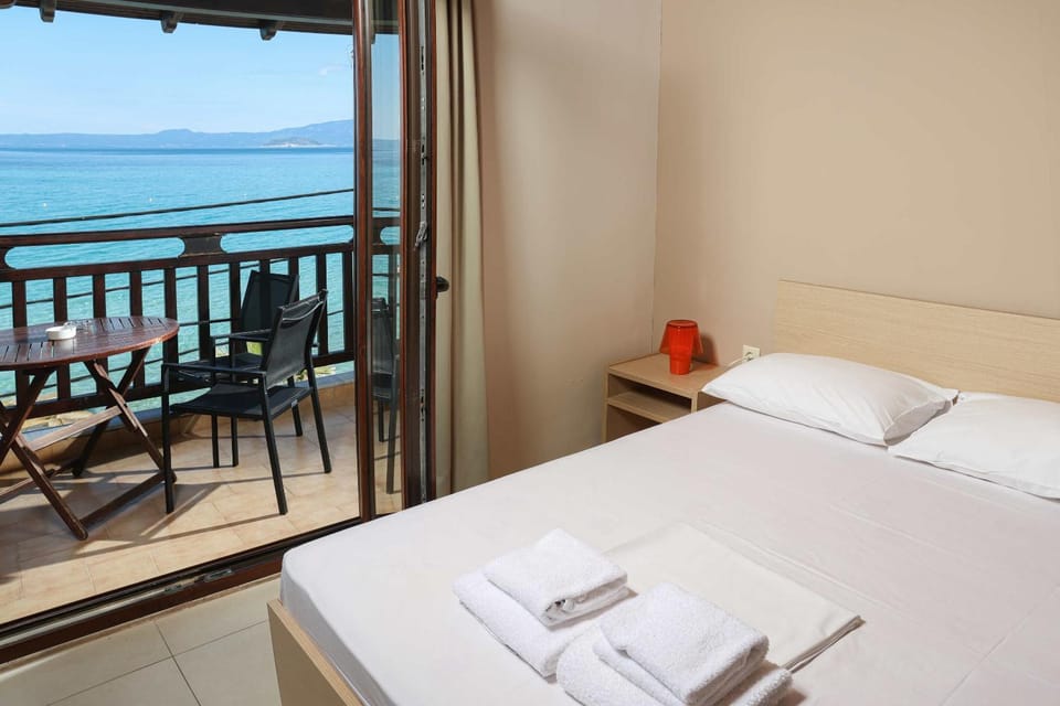 Blue Levantes Sea view Rooms Apartment in Halkidiki