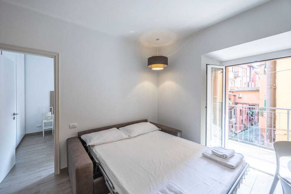 La Casa sul Canale, Bologna by Short Holidays Apartment in Bologna