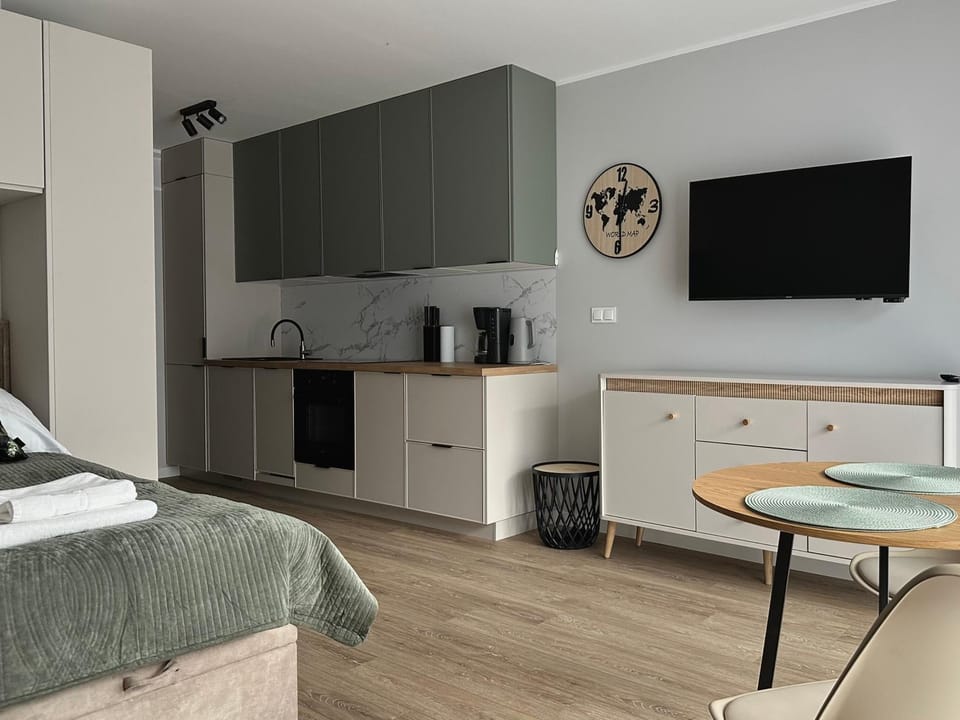 TV and multimedia, Kitchen or kitchenette