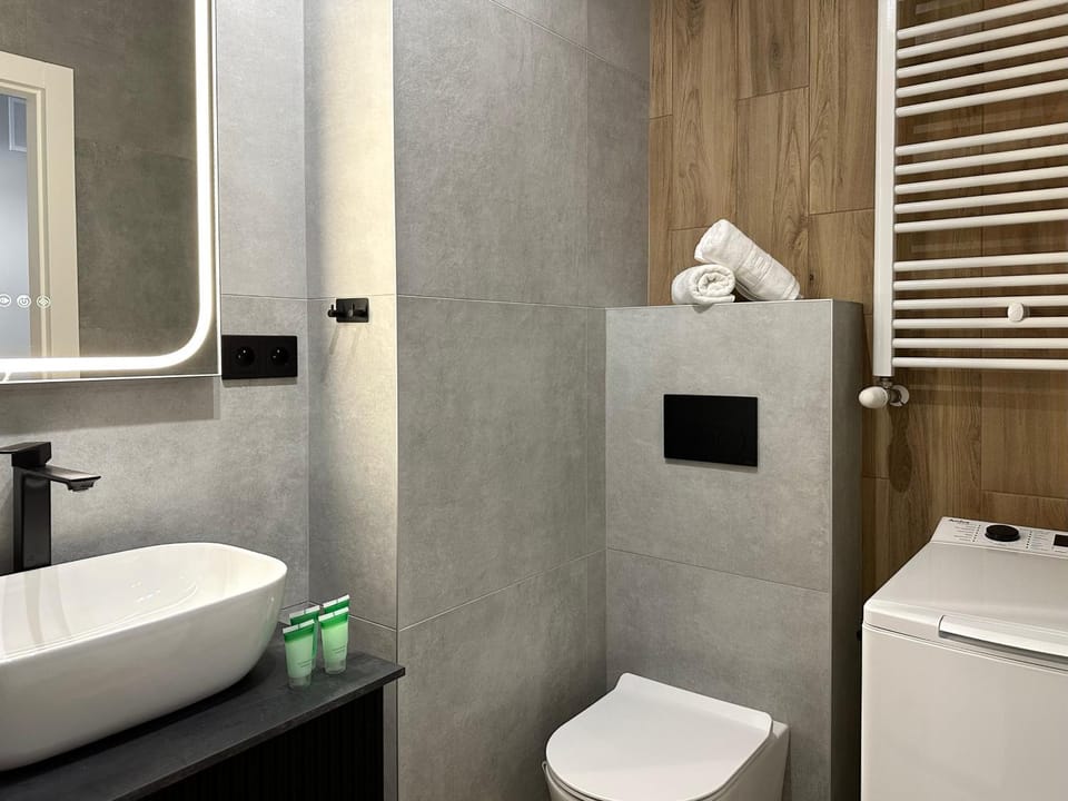 Toilet, Bathroom