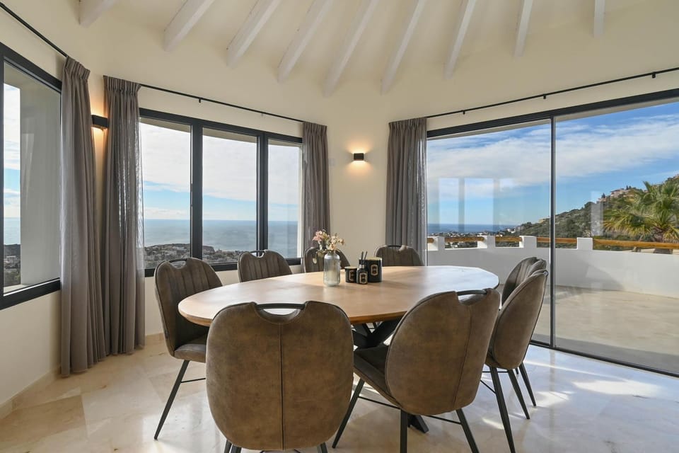 Dining area, Sea view