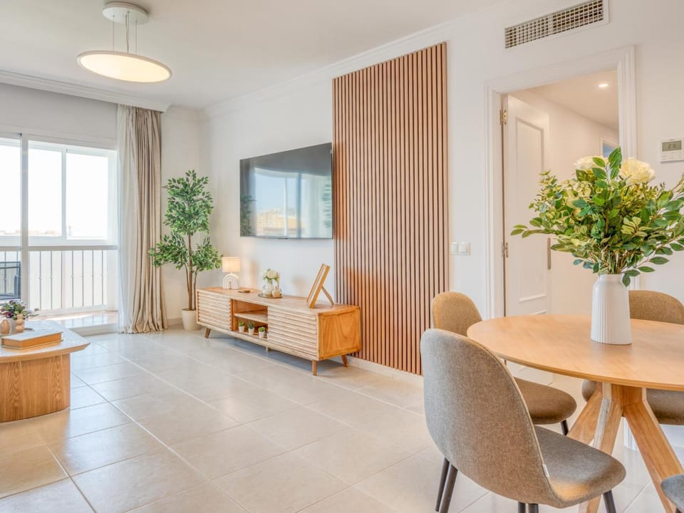 TV and multimedia, Living room, Dining area