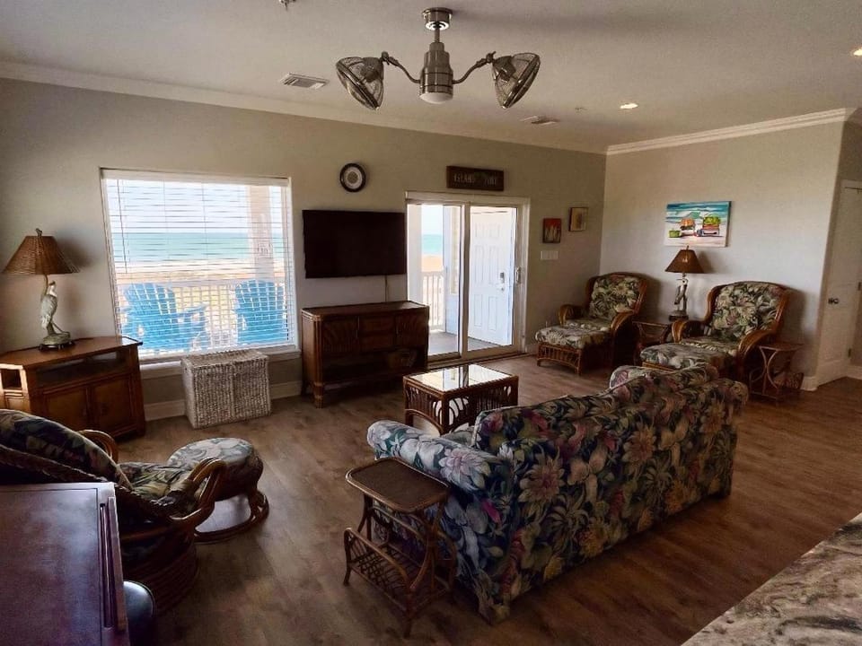 Beachgate Condo Suites and Hotel 341 - 342 condo Apartment in Port Aransas