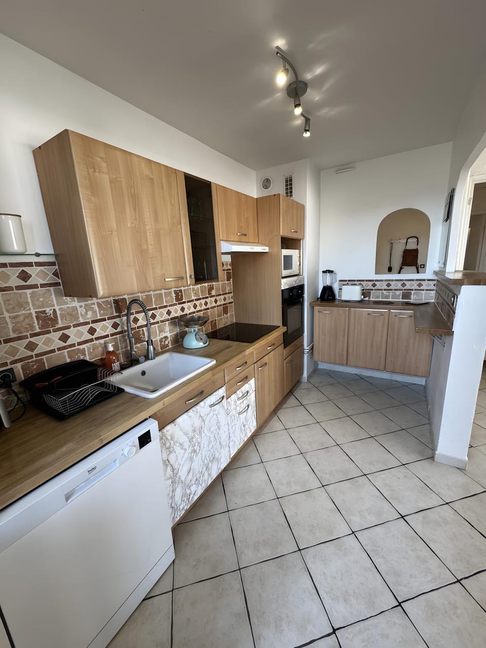 Kitchen or kitchenette, Living room