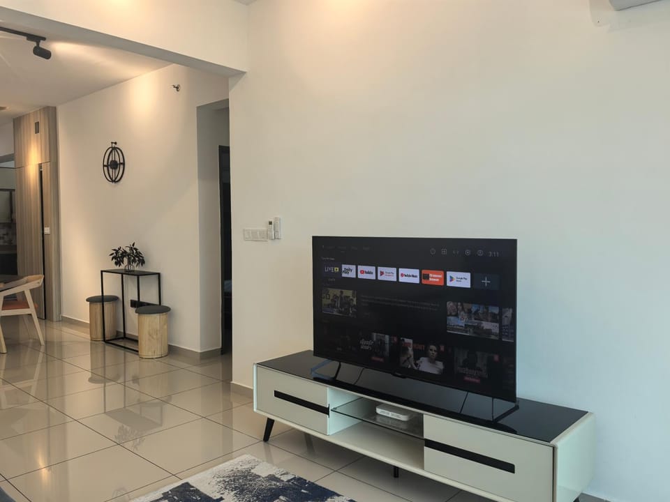 Metropol Summer Cozy Suite Apartment in Penang