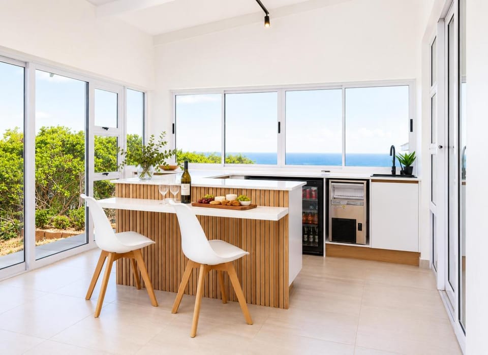 Lounge or bar, Seating area, Sea view