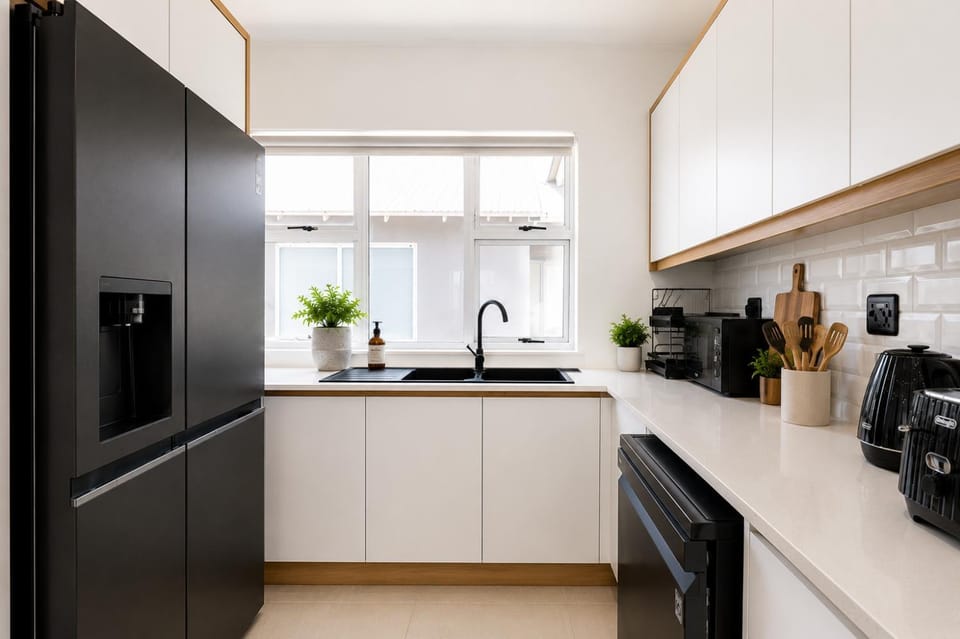 Coffee/tea facilities, dishwasher, microwave
