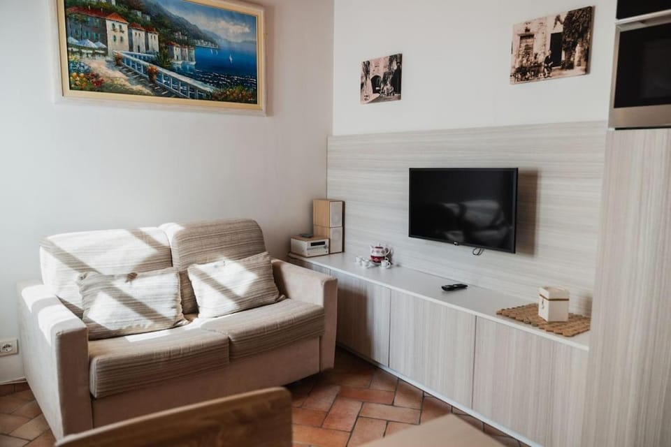 La Piazzetta Apartment in Garda