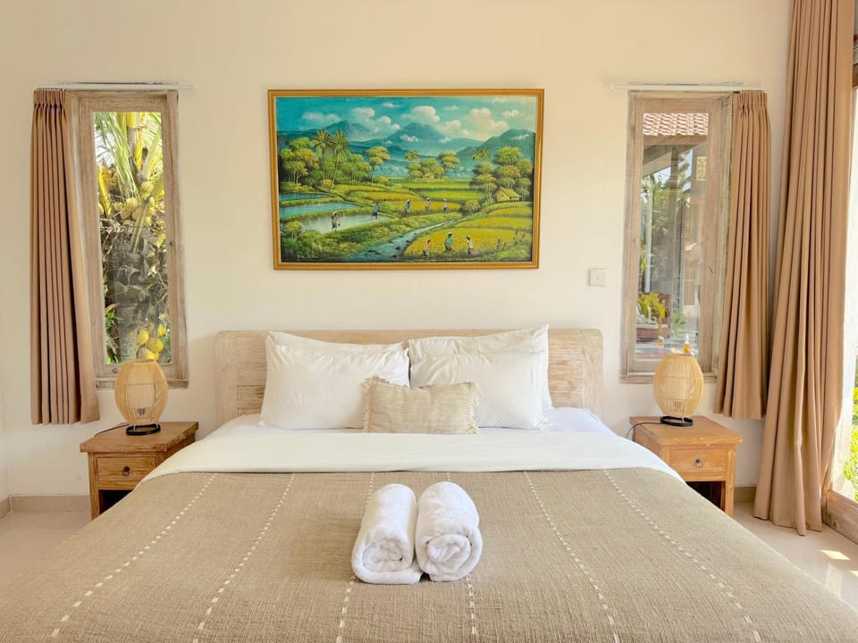 Bed, Bedroom