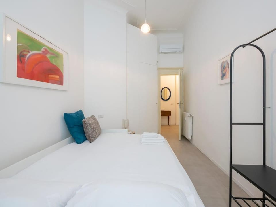 Xenia Milano - 3 rooms apt at Via Sangallo 13 Apartment in Milan