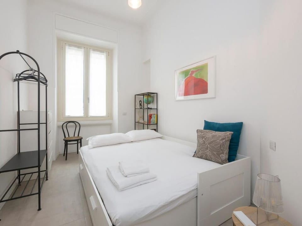 Xenia Milano - 3 rooms apt at Via Sangallo 13 Apartment in Milan