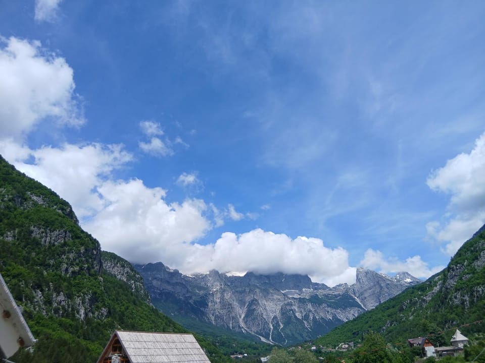 Stilios guesthouse Bed and Breakfast in Montenegro