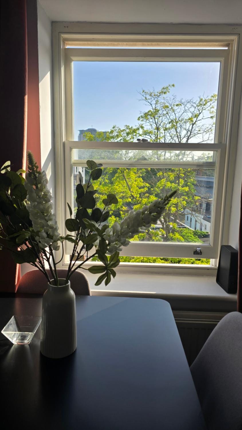 Natural landscape, View (from property/room), Living room, Seating area, Dining area