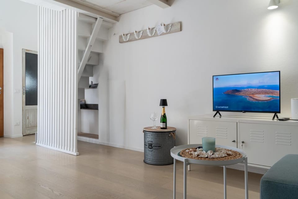 Dream Loft Roma 100 - Goelba Apartment in Capoliveri