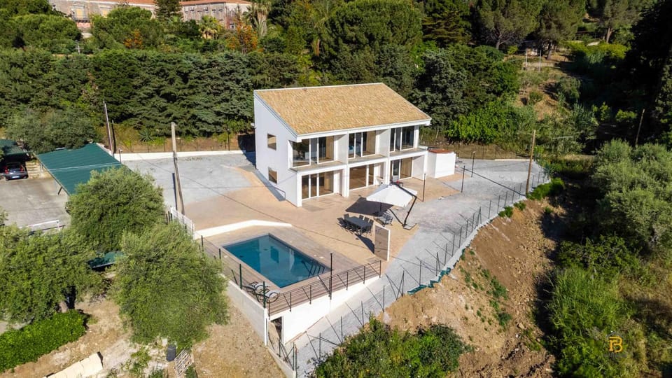 Zenit - Rooms and Pool Bed and Breakfast in Cefalu